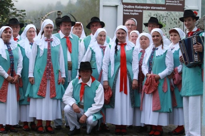 Društvo Kočevarjev staroselcev ima tudi svojo folklorno skupino. (Foto: arhiv DL)