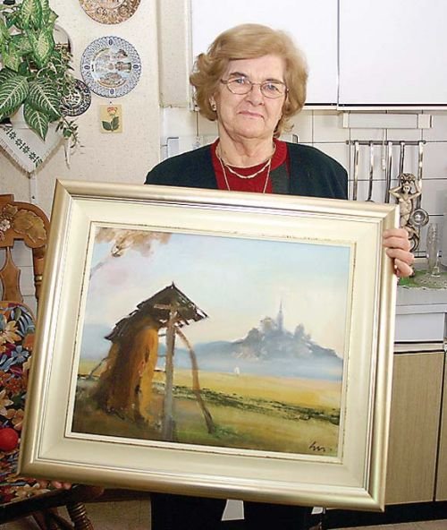 Gospa Marta Sternad s Puščave pri Mokronogu se je na valentinovo leta 1953 poročila prav v cerkvi na Žalostni gori nad Mokronogom, ki je v ozadju na sliki Sama Kralja.