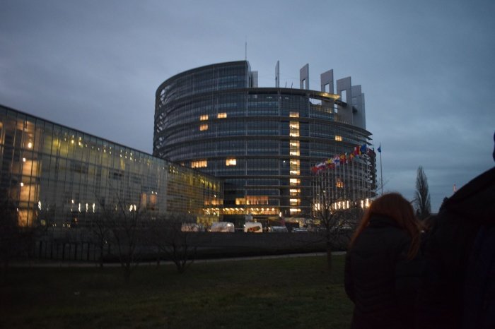 Dijaki Srednje zdravstvene in kemijske šole obiskali Evropski parlament