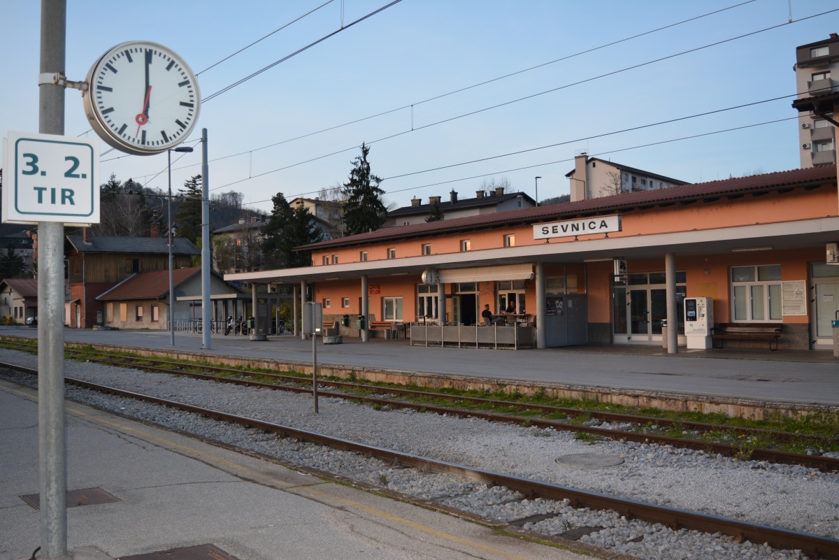 Železniška postaja Sevnica